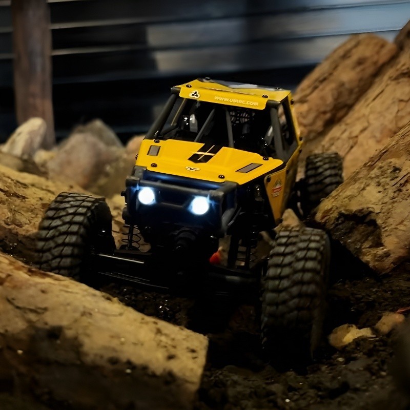 UDIRC UCX2405 Pro Snow Leopard 2.4Ghz Brushless Remote Control Car Yellow UDIRC UCX2405 Pro Snow Leopard 2.4Ghz Brushless Remote Control Car Yellow