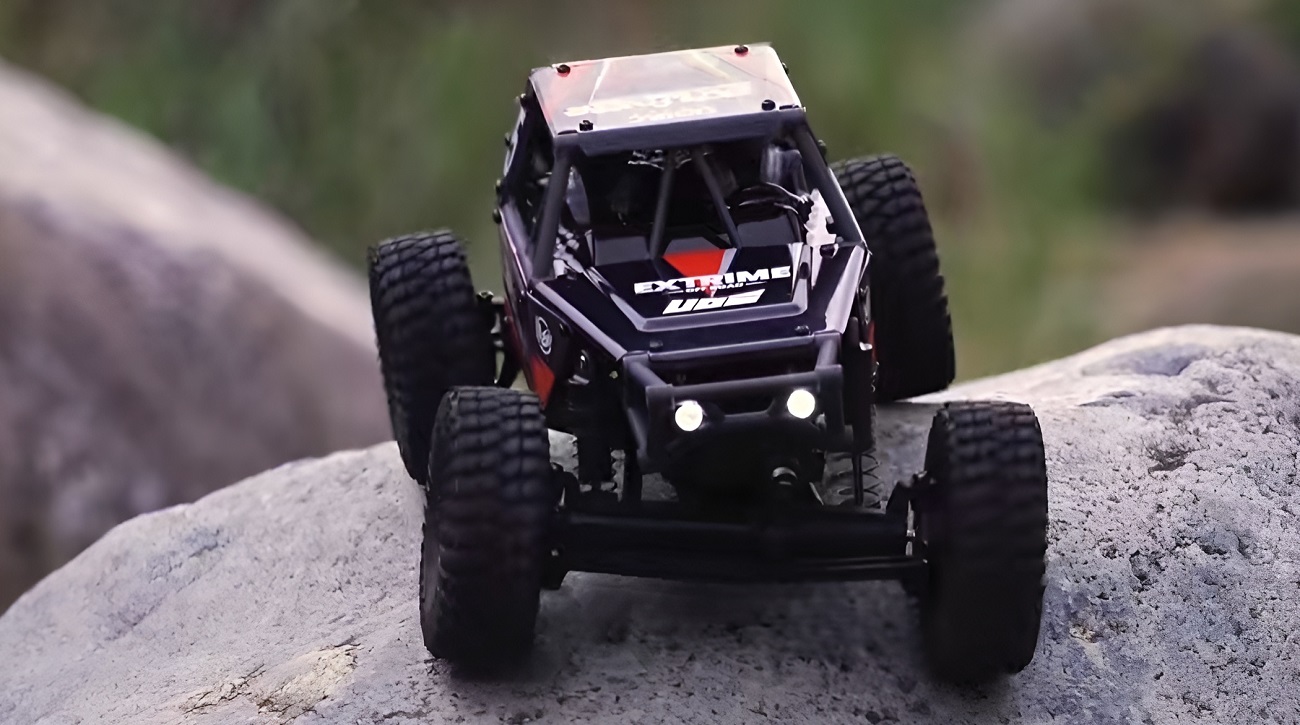 UDIRC UCX2405 Pro High Speed Brushless rc Car black Overview