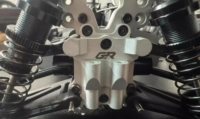UDIRC UD1610 Pro Upgrade Parts Front and Rear Transmission Covers Overview